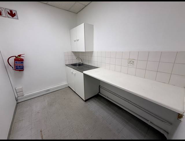 456M² OFFICE TO LET IN RIVIERA
